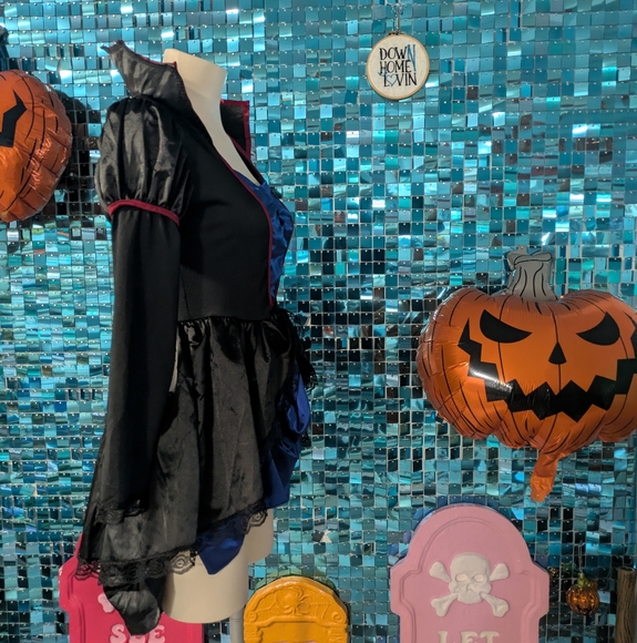 Evil Queen Costume - Picture 2 of 3